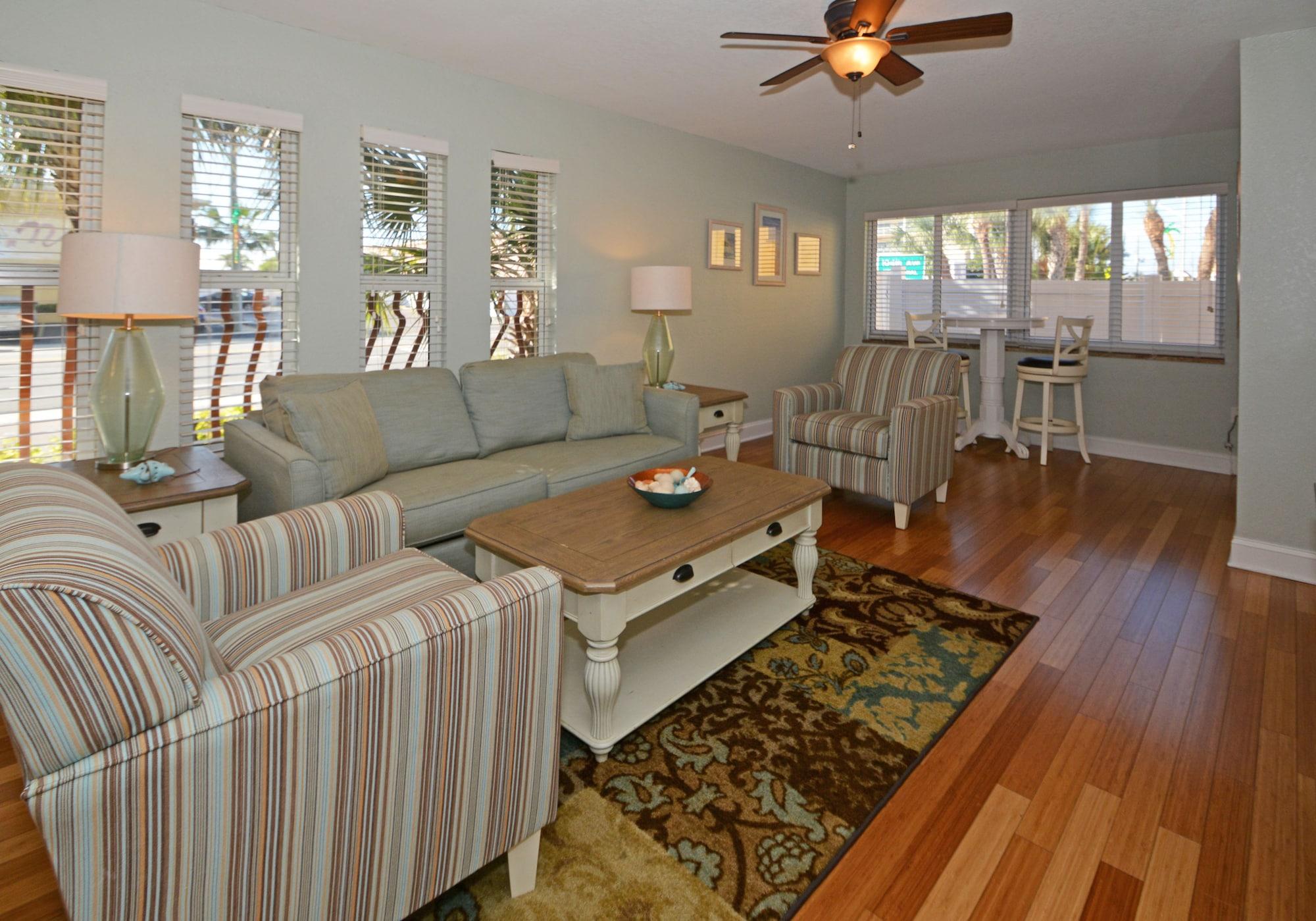 Westwinds Waterfront Resort St. Pete Beach Esterno foto