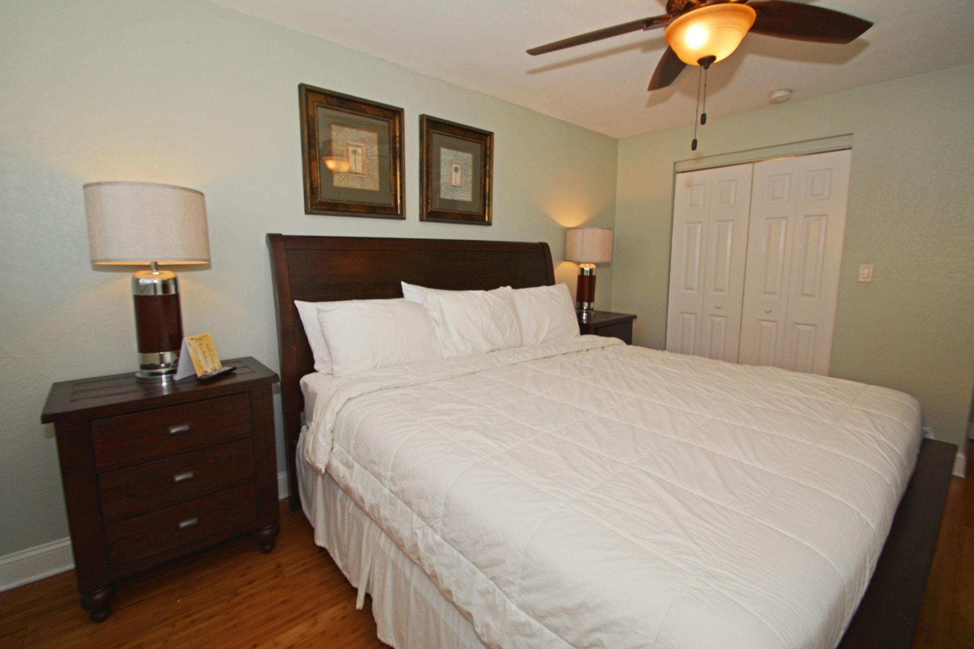 Westwinds Waterfront Resort St. Pete Beach Esterno foto