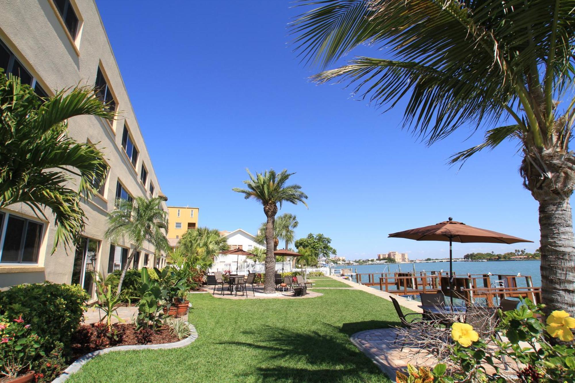 Westwinds Waterfront Resort St. Pete Beach Esterno foto