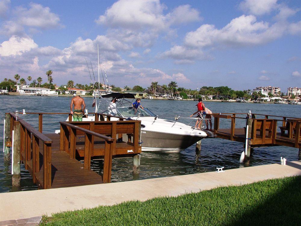 Westwinds Waterfront Resort St. Pete Beach Esterno foto